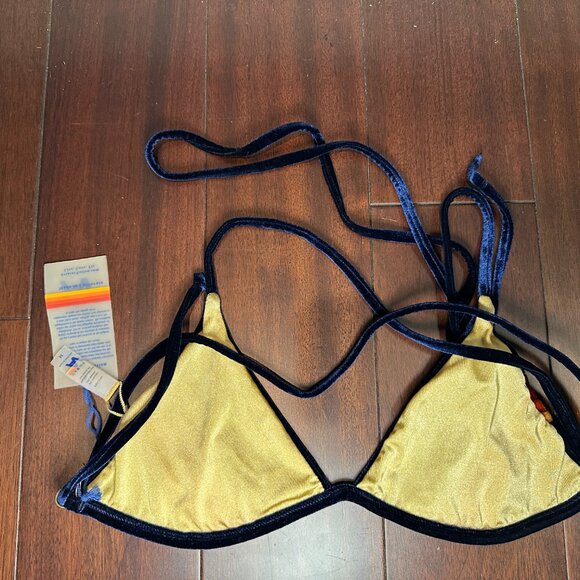 Aviator Nation 5 Stripe Velvet Triangle Bikini Top – Black (Size M, NWT) - Picture 6 of 6